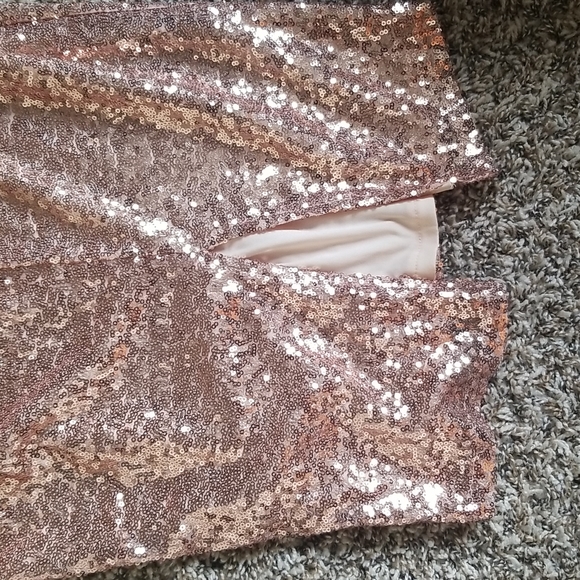 Sequined Super Cute Copper Peach Color Open Back BooHoo dress. - Picture 5 of 6